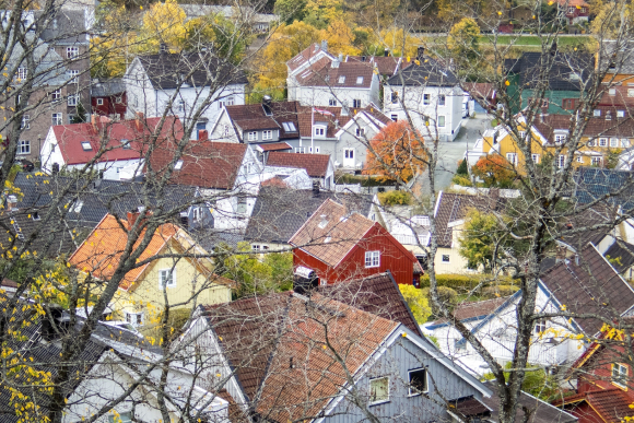 Omgrepet tettstad handlar om befolkningsmengd, befolkningstettleik og avstand mellom bygningar. Illustrasjonsfoto: Gorm Kallestad / NTB / NPK
